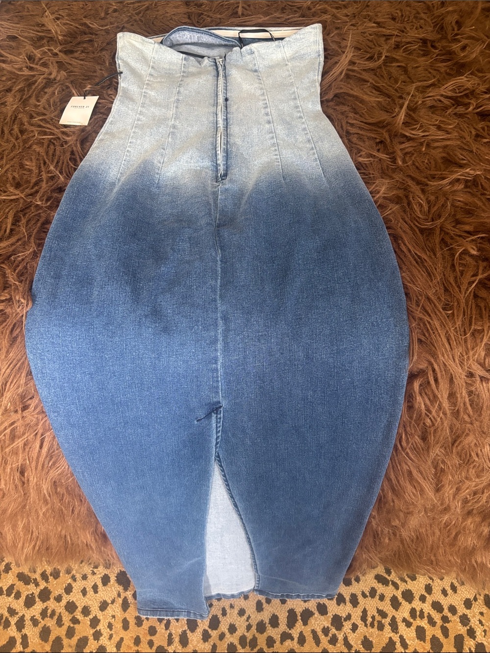 Forever 21 Light-to-Dark Blue Ombre Strapless Denim Dress. Small. NWT. - Picture 4 of 4